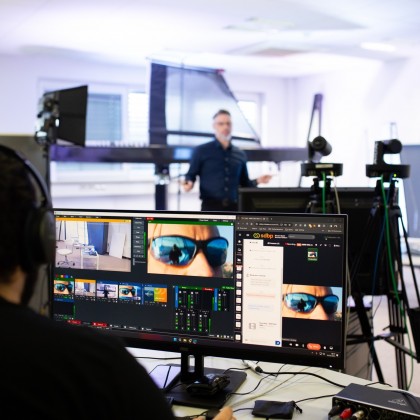 Online dogodki s Studiem Železna